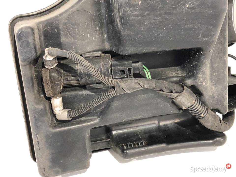 ZBIORNIK SPRYSKIWACZY SKODA RAPID Hatchback 12 osobowe