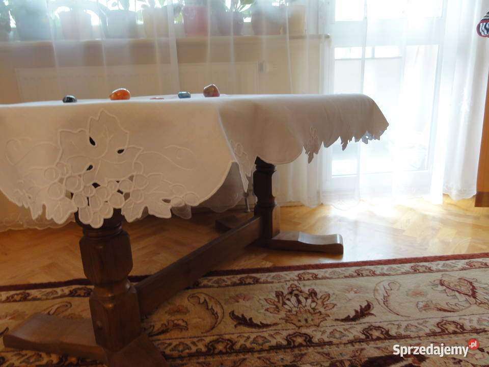 Obrus owalny w winogrona ręcznie wykonany haft Lublin