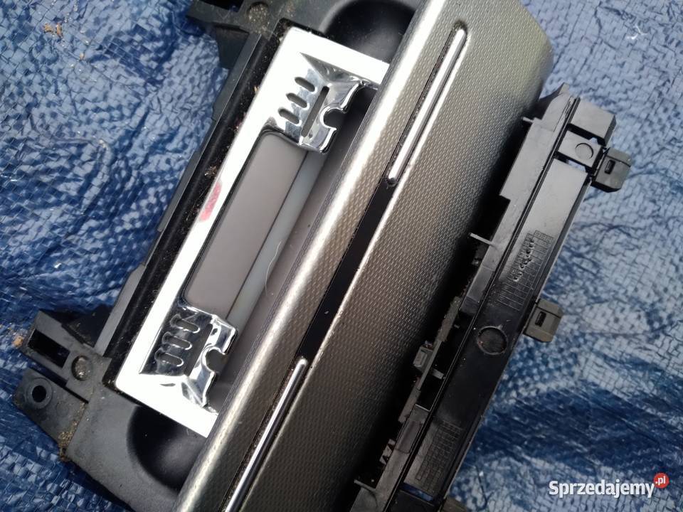 Audi A4 B6 popielniczka 8E0857951F Strzelce Krajeńskie sprzedam