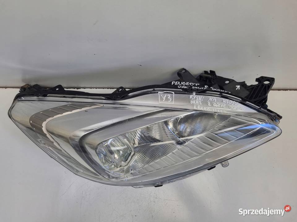 PEUGEOT 508 1018r PRZEDNIA LAMPA PRAWA PRAWY osobowe