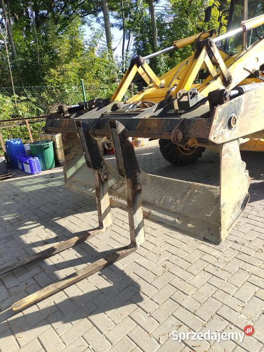 Koparkoładowarka JCB 3 CX 2005 Jeziorko