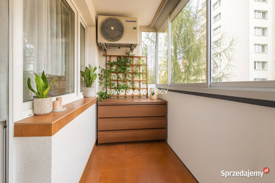 Mieszkanie sprzedam 67m2 4 pokoje Kraków Józefa sprzedam