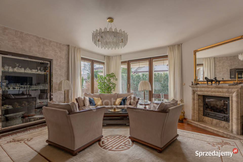 Dom wolnostojący 228m2 Kielno Liczba pokoi 6 pomorskie