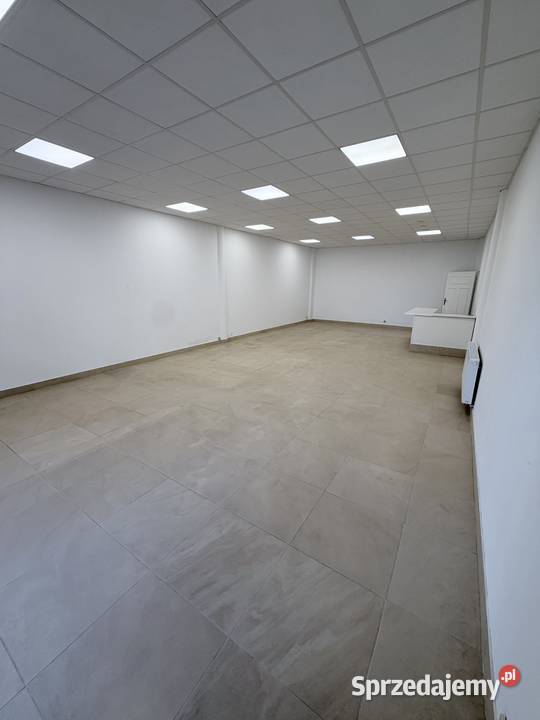 Lokal usługowy 818 m Galeria Drewutnia Złoczew parter łódzkie