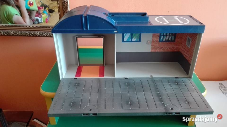 Komisariat policji Playmobil Bez figurek Strzyżewice sprzedam
