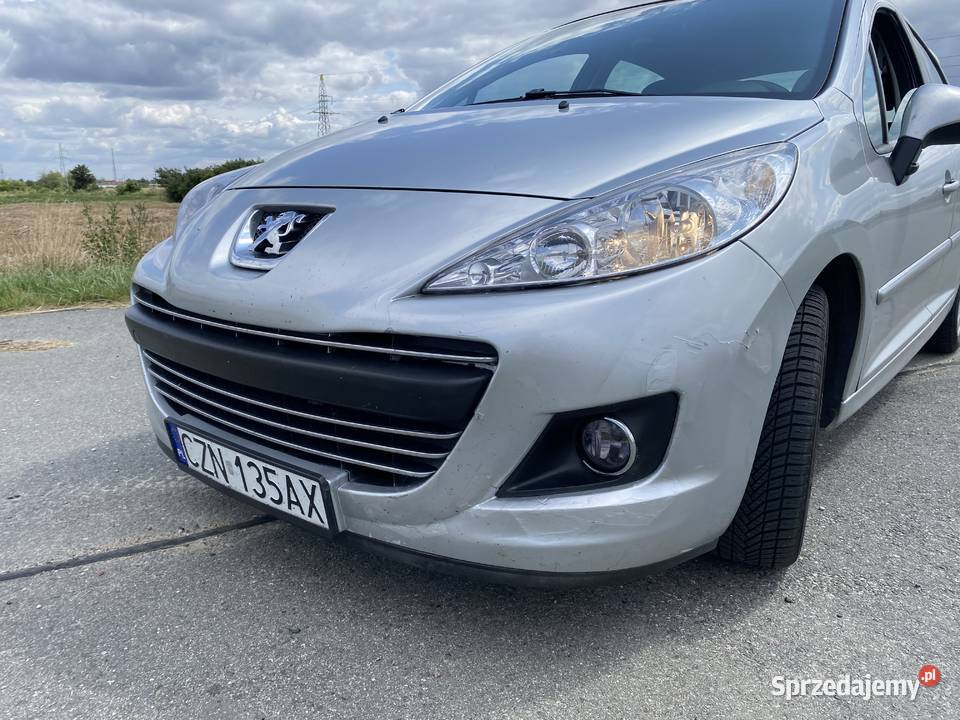 Peugeot 207 2012 16 panorama klima skóra 207 Żnin