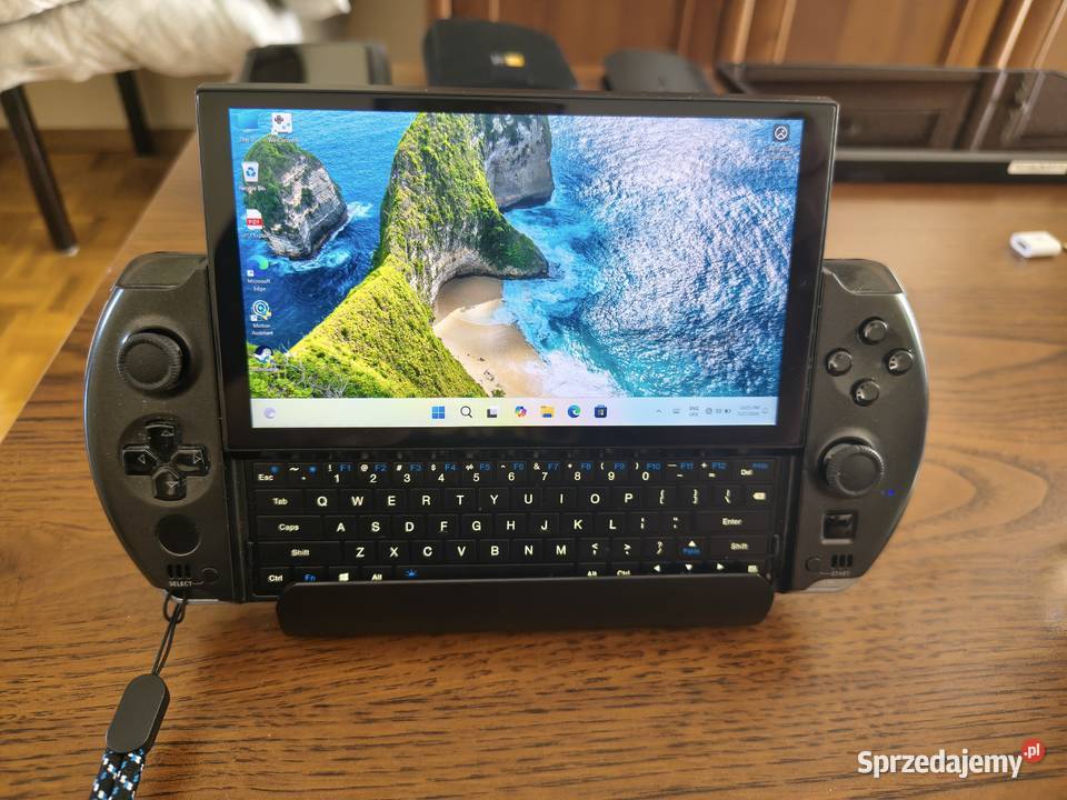 GPD Win4 8840U FP8 32G 1TB 32GB