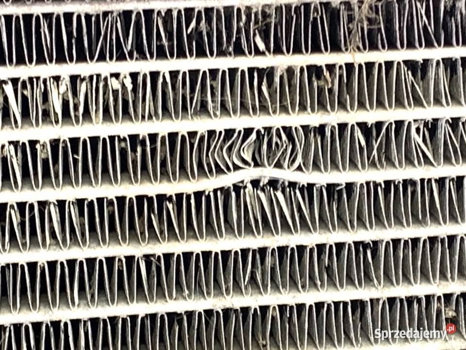 CHŁODNICA WODY AUDI Q7 4L 30 233 0616 RADIATOR Części samochodowe podkarpackie