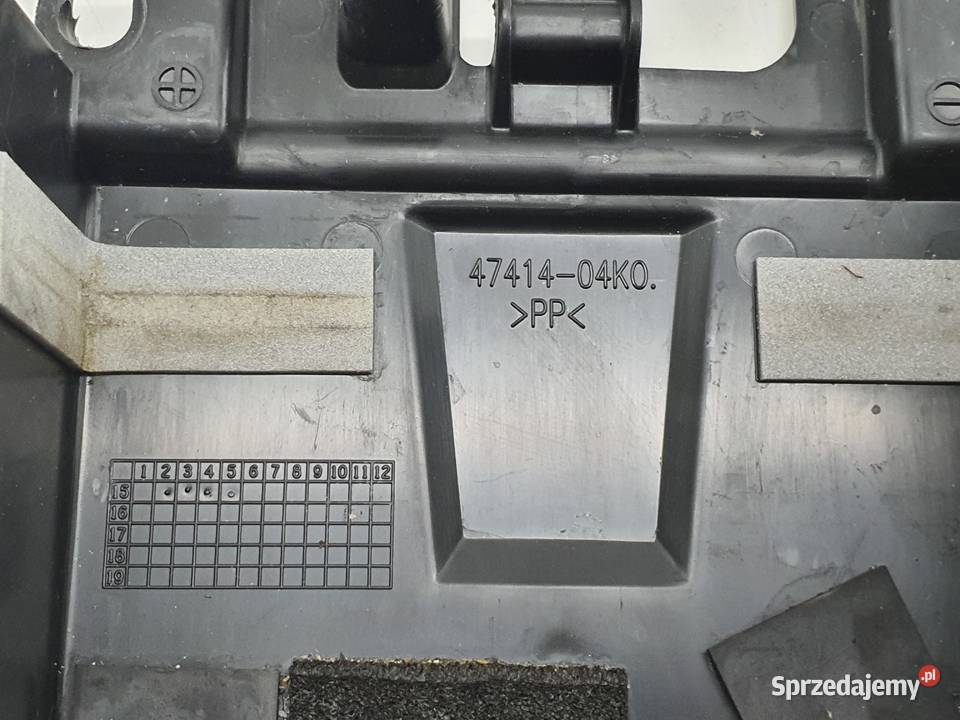 SUZUKI GSXS 1000 MOCOWANIE OBUDOWA AKUMULATORA