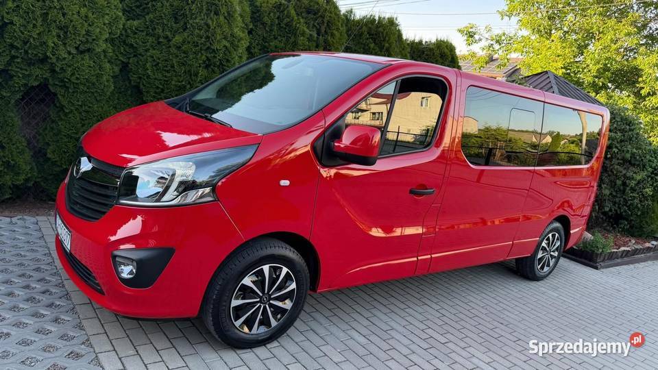 Opel Vivaro LONG 9osobowy Serwisowany STAN 145KM Opatów
