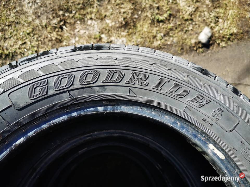 Komplet Opon 20565 R16C Bogdanówka