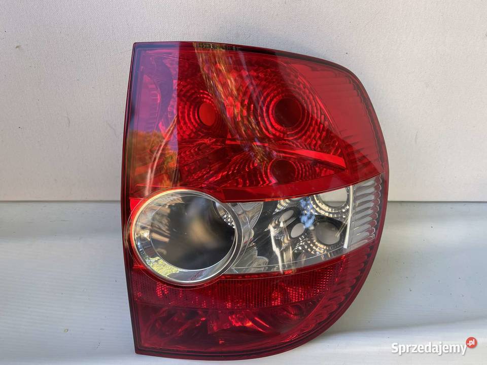 VW FOX PRAWA LAMPA TYŁ CAŁA Ostroróg