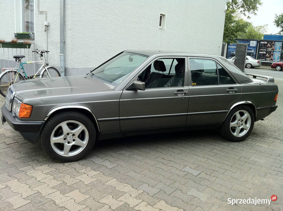 Mercedes W201 nakładki x 4 listwa nadkola przód Kraków
