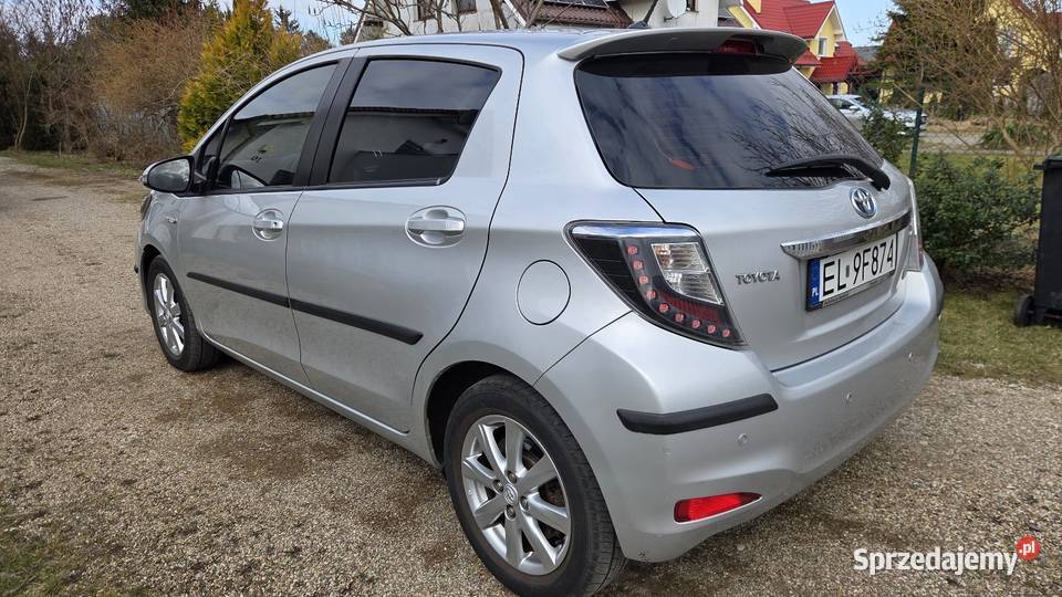 Toyota Yaris Hybryda Automat welurowa tapicerka Yaris Gdańsk sprzedam