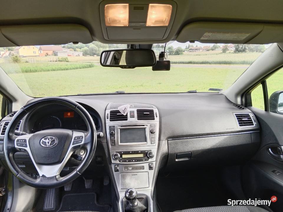 Toyota Avensis Kombi 18 benzyna gaz czarny kamera cofania Cerekwica Nowa sprzedam