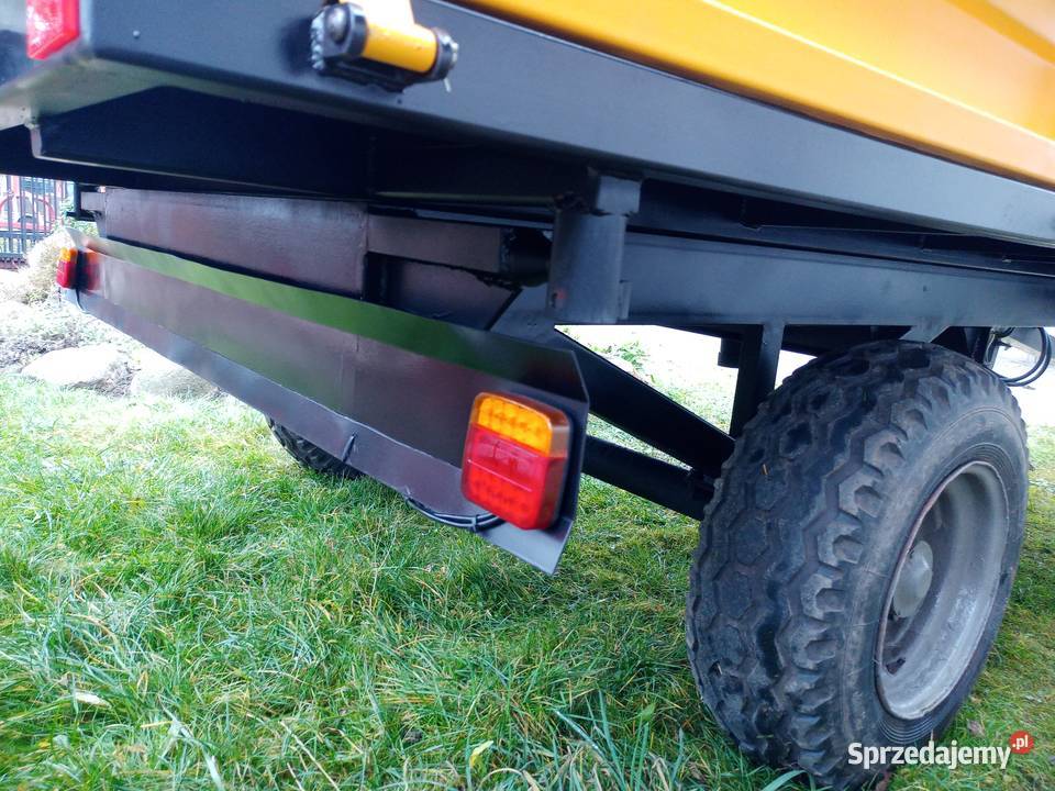 Przyczepa wywrotka na 3 strony nieuszkodzony
