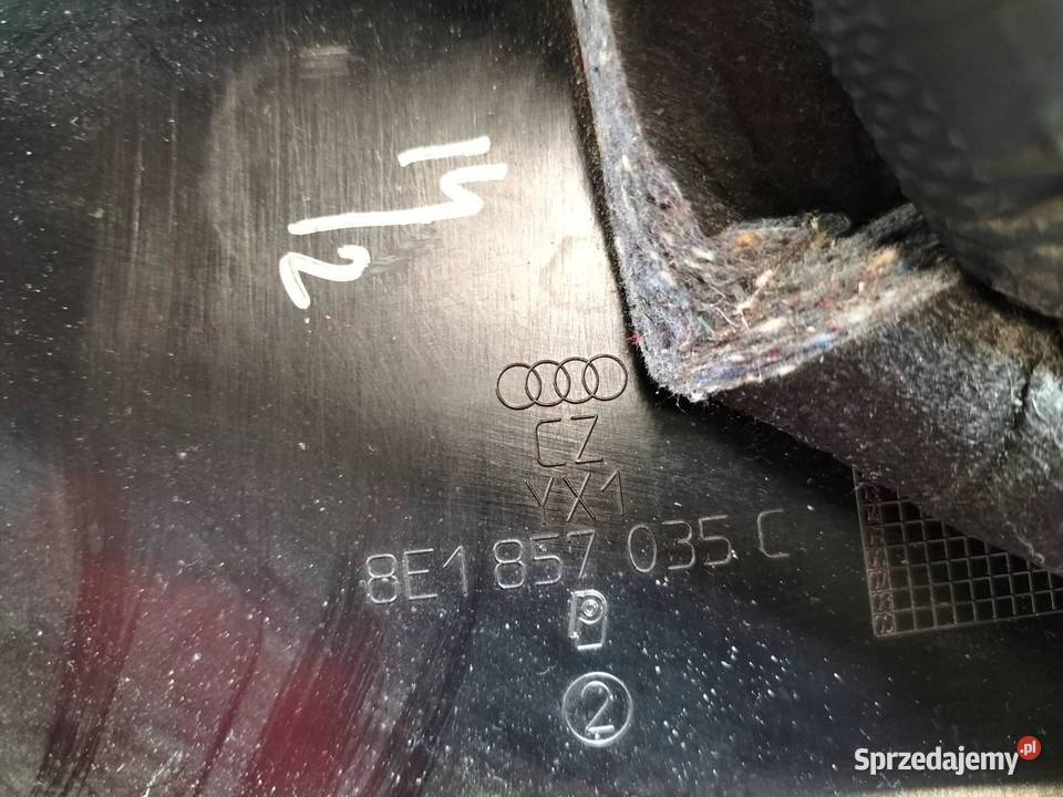 SCHOWEK PRAWY PASAŻERA DESKI Audi A4 II 20002006