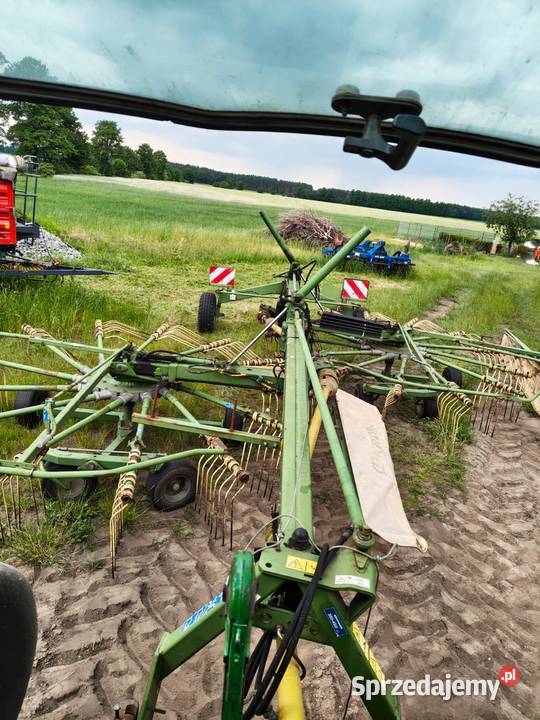 Zgrabiarka Krone Zgrabiarki i przetrząsacze wielkopolskie Doruchów