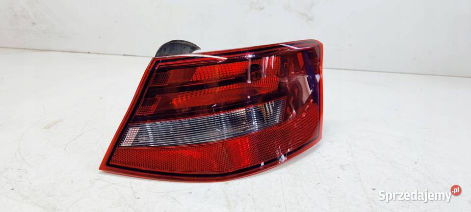 LAMPA PRAWY TYŁ AUDI A3 8V 3 DRZWI 8V3945096C Przystajń