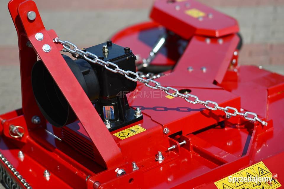 Kosiarka sadownicza z bocznym ramieniem koszącym Tajęcina