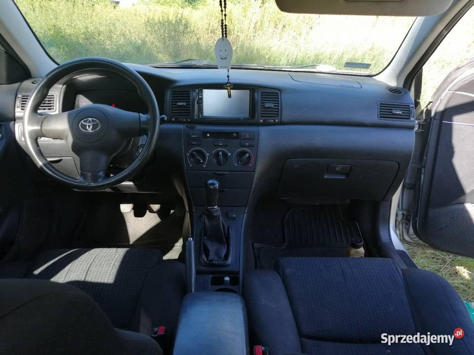 Corolla e12 14vvti LPG sedan srebrny dolnośląskie Brzeg Dolny