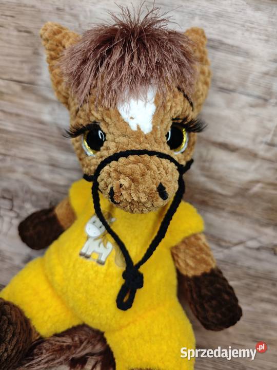 Maskotka konik na szydełku brązowy/beżowy Maskotki Szczecin