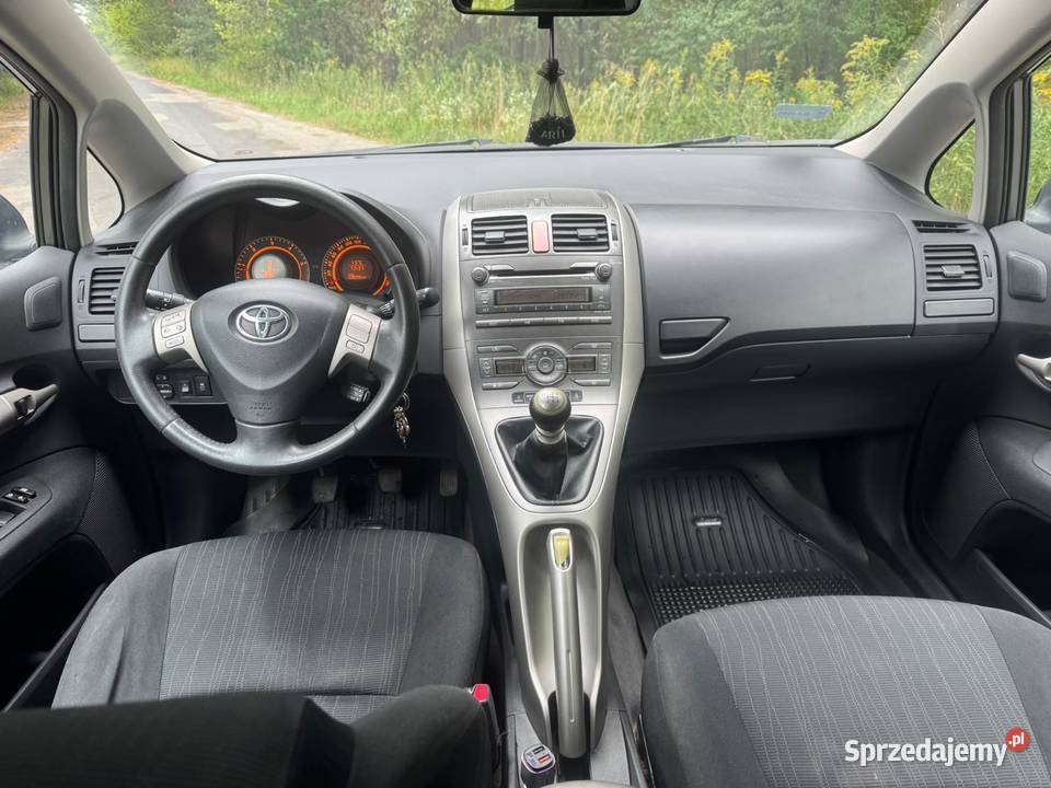 Toyota Auris 20 d4d 2007 tempomat Auris Grębów