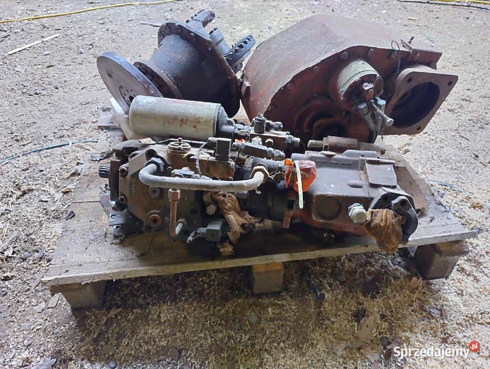 Zestaw pomp hydraulicznych do forwardera Linde