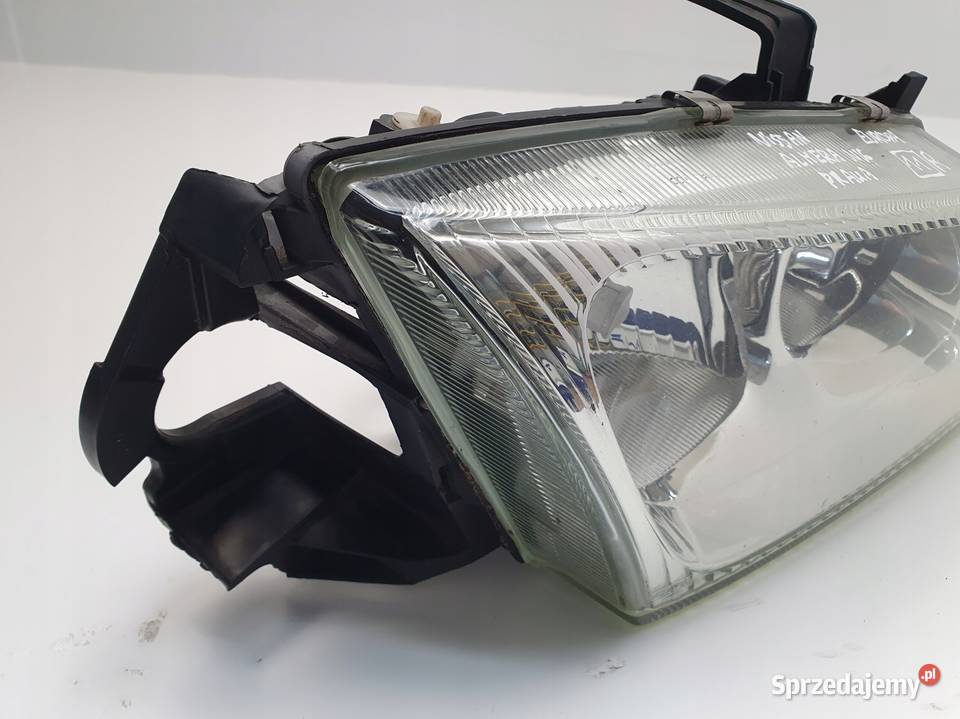 LAMPA Nissan Almera N16 0004 PRAWY PRZÓD prawa osobowe Chełm sprzedam