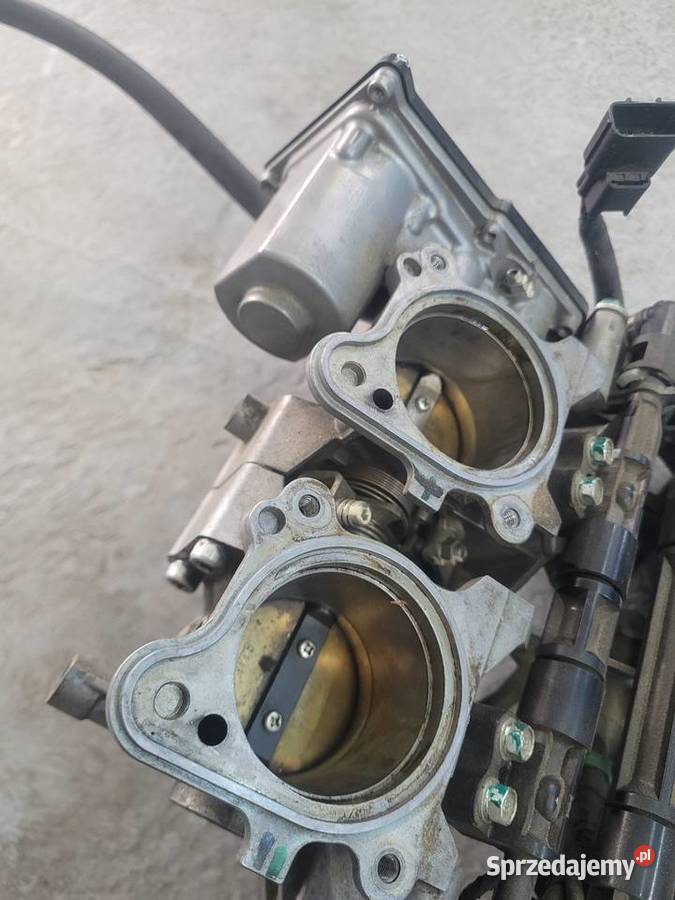 Honda VFR 1200 F przepustnice wtryski kompletne Nowy Tomyśl