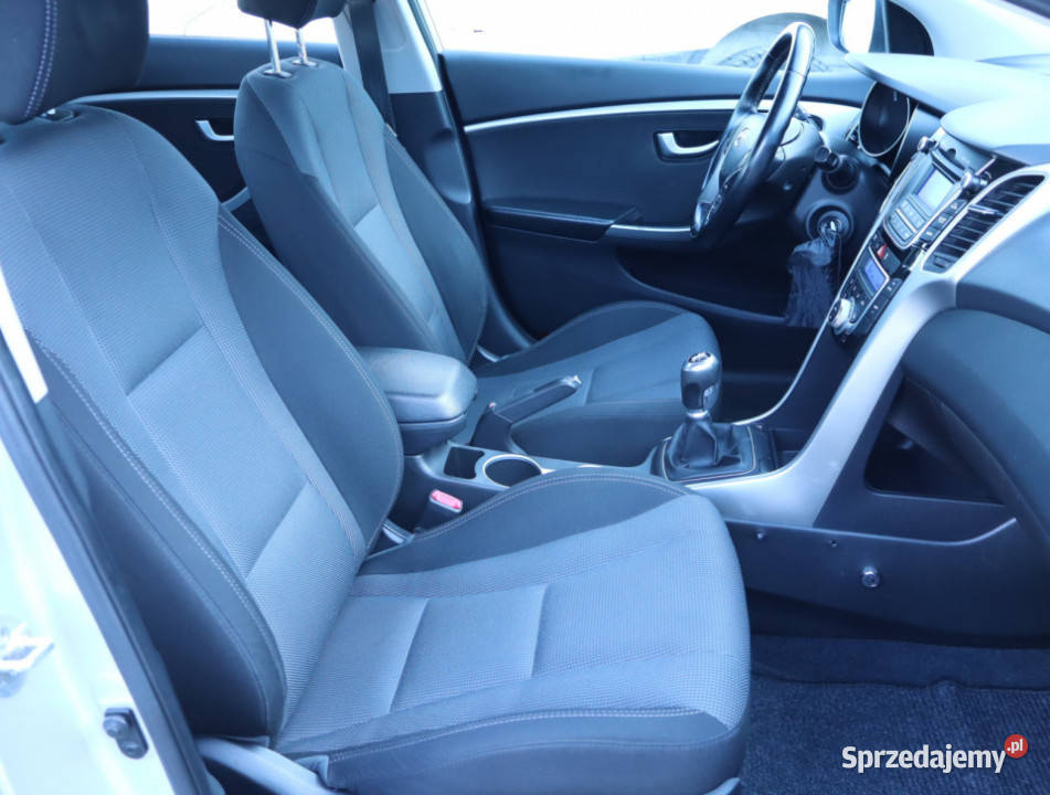 Hyundai i30 16 CRDi hak Piaseczno