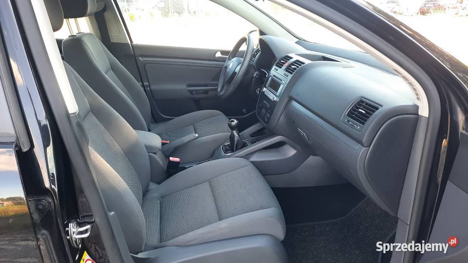 VW Golf 14 16V Benzyna Klima Zadbany Opłacony nieuszkodzony
