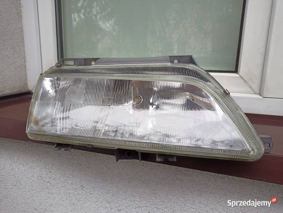 Citroen Xantia lampa przednia prawa reflektor Lampy przednie Sieradz sprzedam