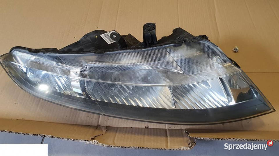 Honda Civic VIII reflektor xenon ufo