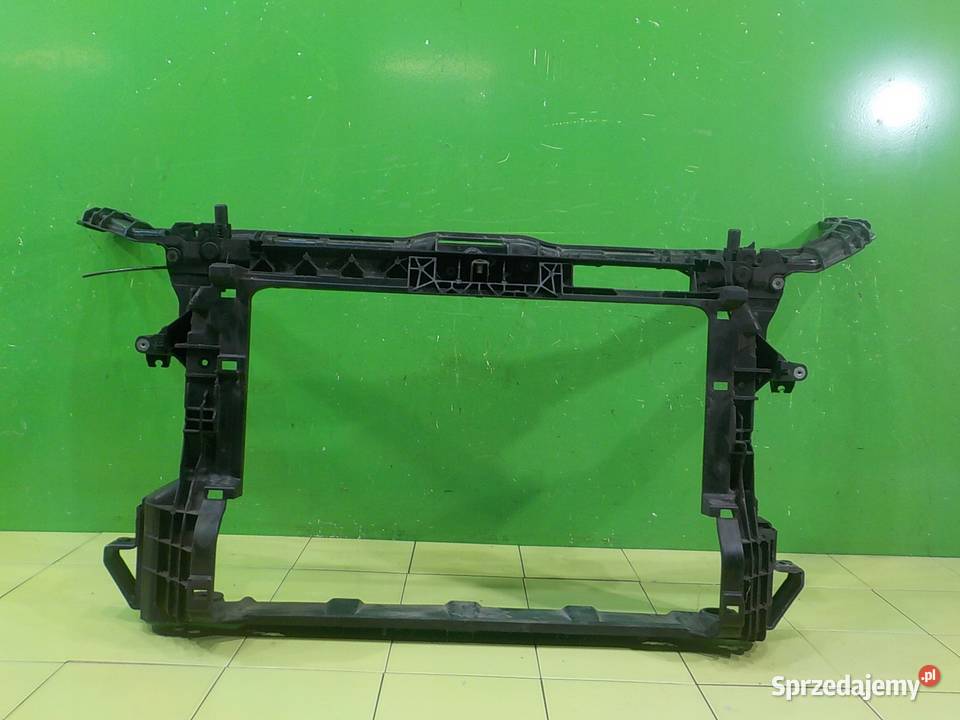 AUDI A1 8X 12 TFSI 11r 3D pas przedni sprzedam