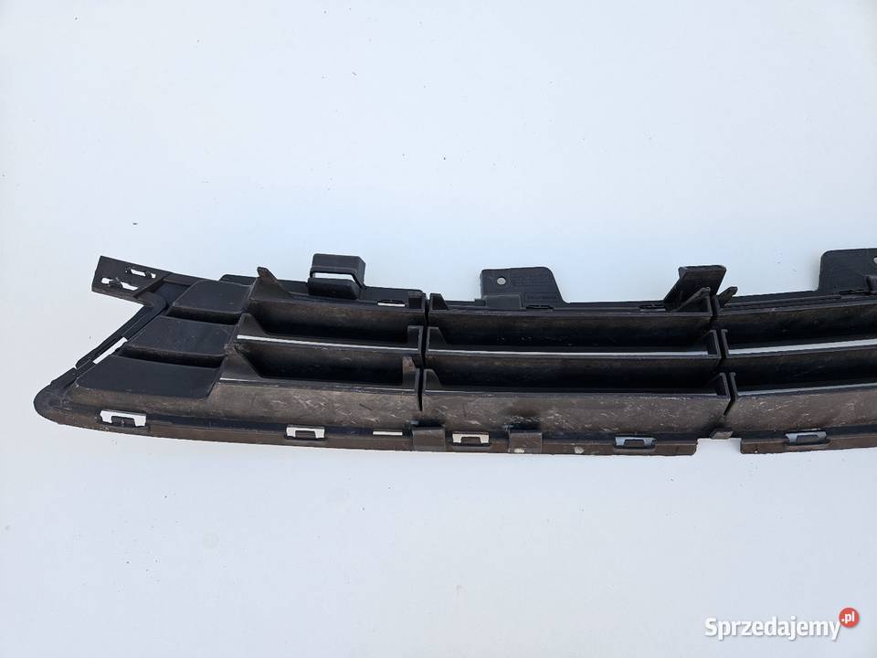 OPEL ZAFIRA C LIFT KRATKA ŚRODKOWA ZDERZAKA Atrapy Międzychód