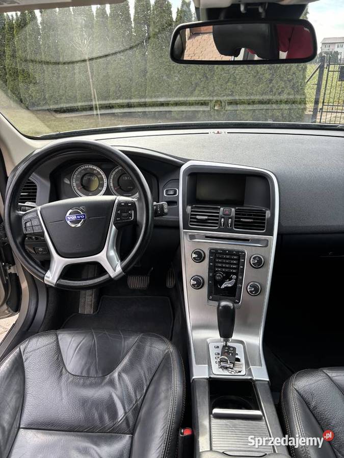 Volvo XC60 30T 304 LPG Napęd AWD 4x4 przyciemniane szyby Niemce sprzedam