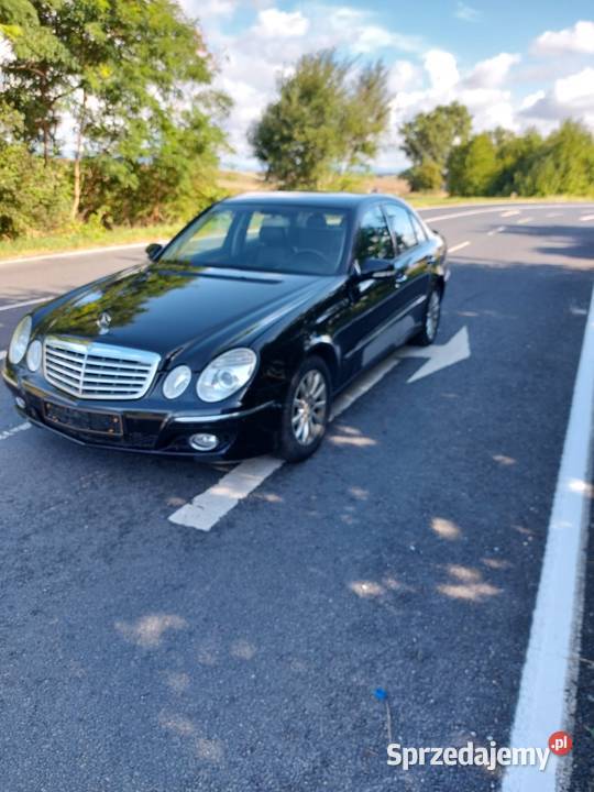 Mercedes E klasa 35 benzyna Zadbany benzyna Bałtów