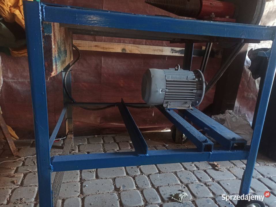 Łuparka do drewna elektryczna ze świdrem Lesko