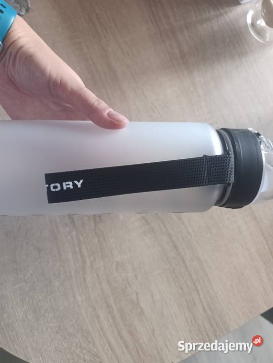 Sportowa butelka RPET 1L