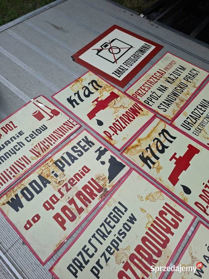 Stare tablice prl Warszawa