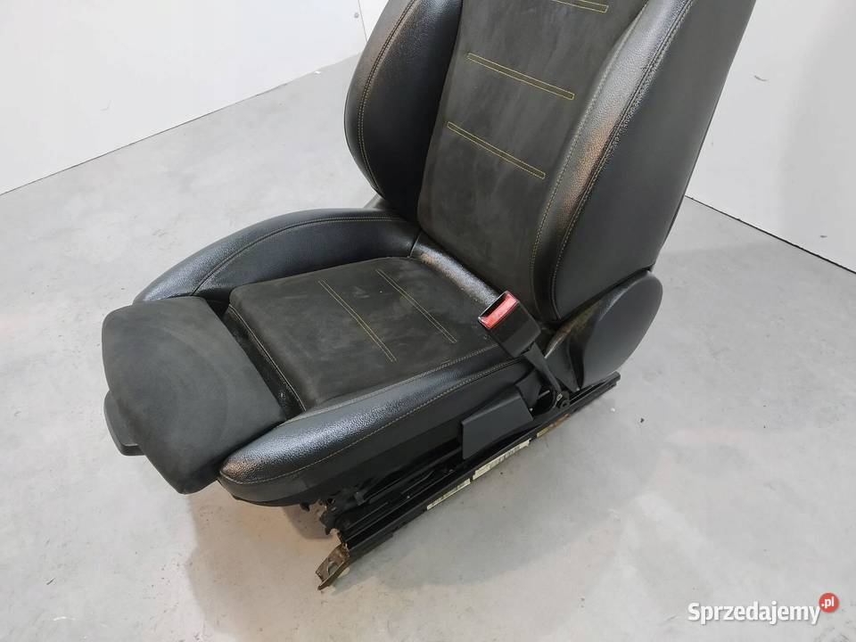 FOTELE PRAWY PASAŻERA AMG ELEKTRYCZNY GRZANY