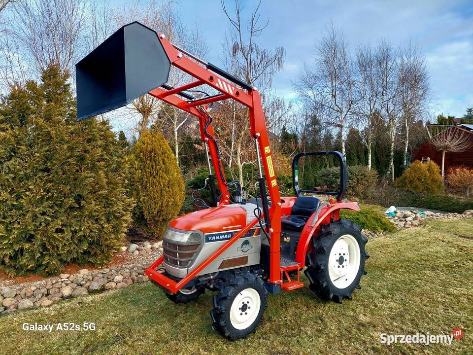 Traktorek Japoński Yanmar 24 4x4 Wspomaganie Góra