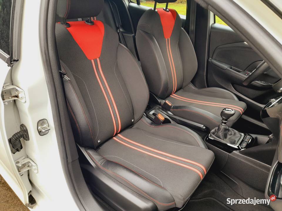 Opel Corsa GsLine 12benz 100koni Navi Kamera Pdc manualna Bargłówka