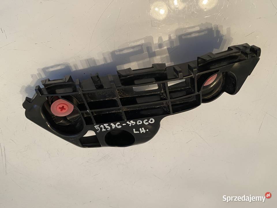 Toyota Camry ślizg mocowanie błotnika lewy przód Kozubszczyzna