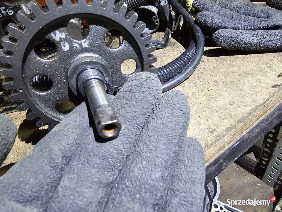 Suzuki TL 1000 wałek pompy wody balansu tl1000 Jelenia Góra