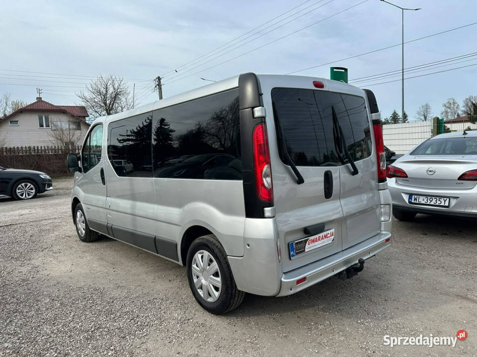 Renault Trafic 20 DCI9 miejscKlima na tyłSalon Warszawa sprzedam