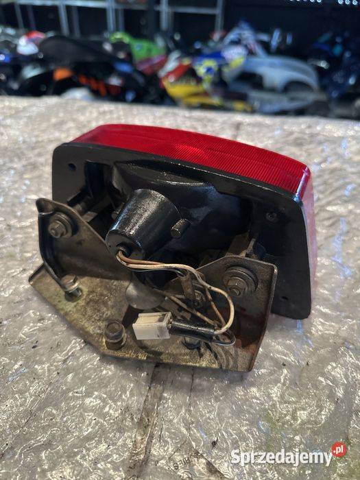 SUZUKI GSX 550 Lampa tył Klosz Mocowanie Uchwyt Poznań