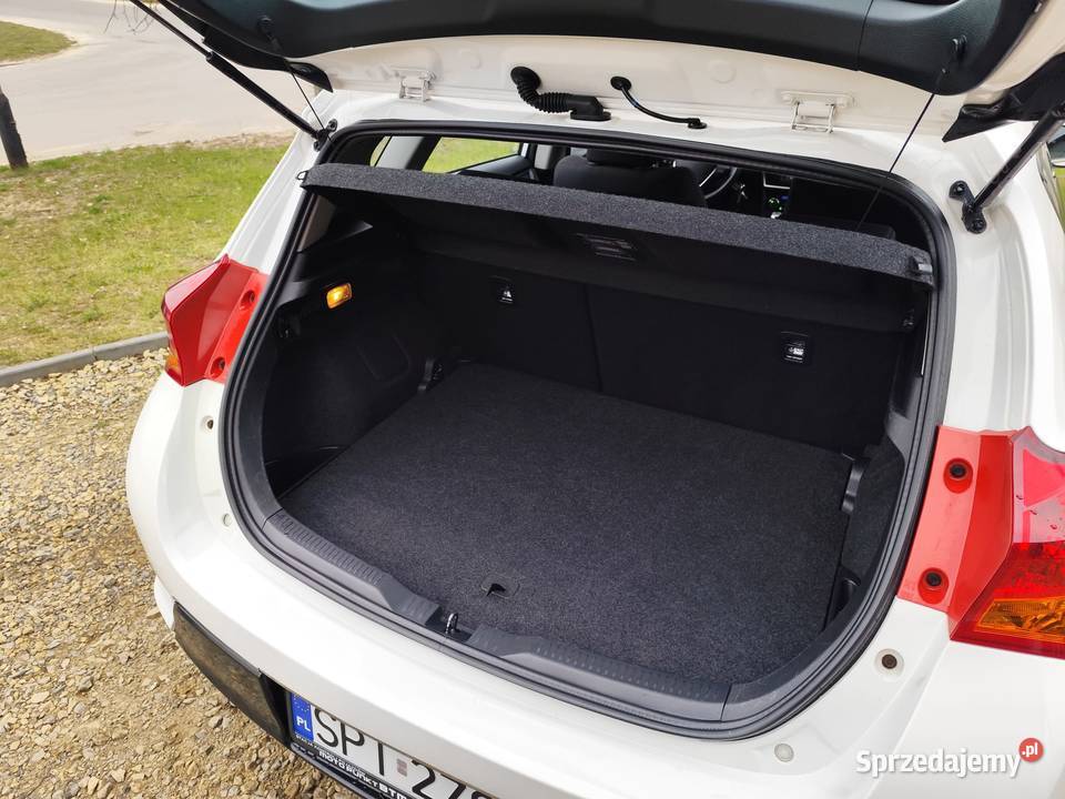 Toyota Auris 20 D4D Life Plus 2013r Rok produkcji 2013 Radzionków