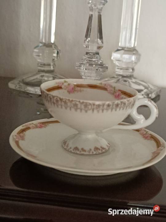 Sygnatura Suhl Staruszka filiżanka porcelanowa